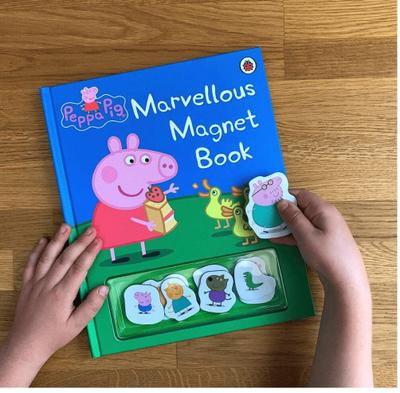 Peppa Pig: Marvellous Magnet Book
